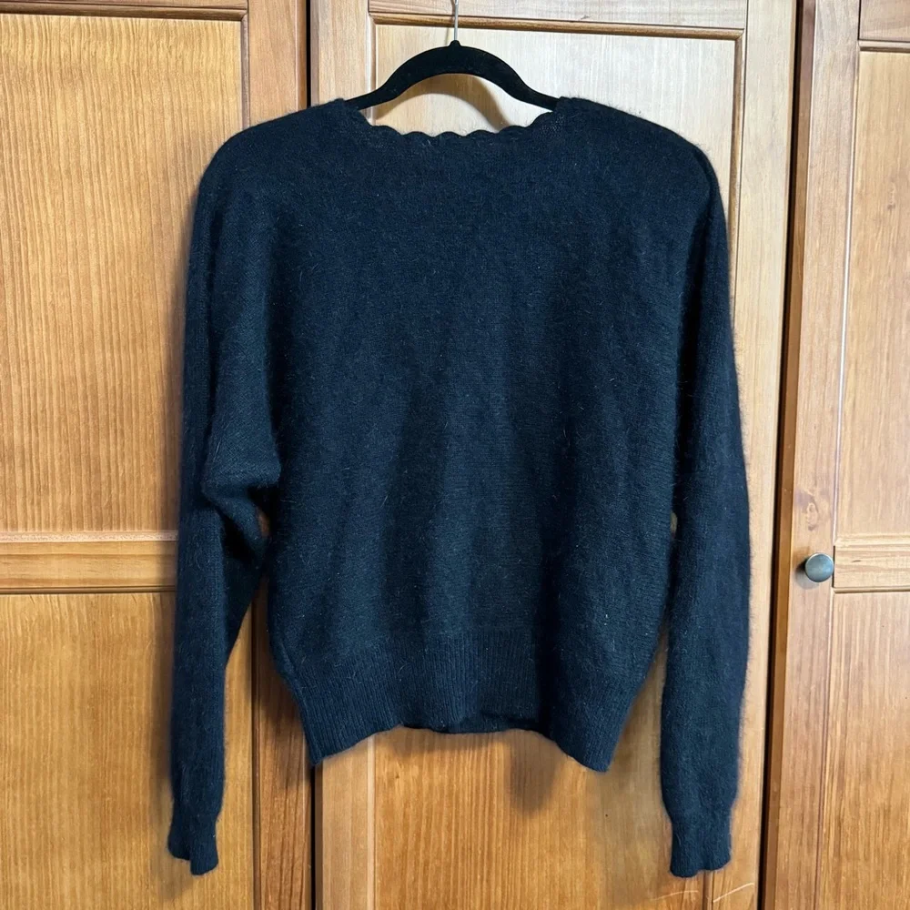 Vintage Rafaella Black Angora Wool Blend Sweater Scallop Neck SMALL Hong Kong - Picture 6 of 9